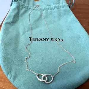 Tiffany and Co. Elsa Peretti 925 Interlocking Double Oval necklace 16”